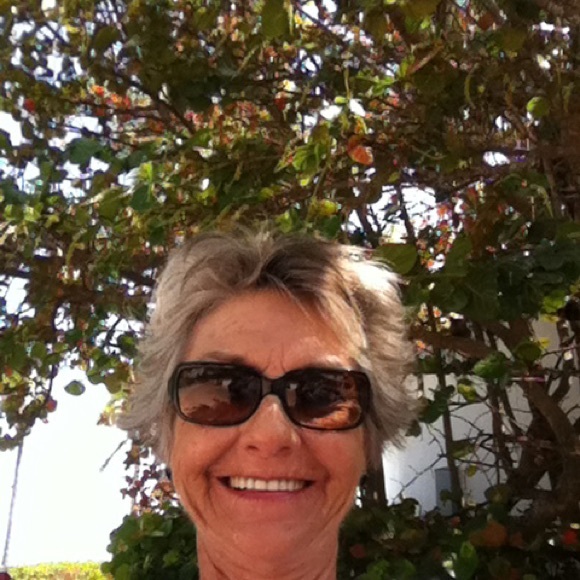 Meet your Posher, Kay - Picture 1 of 1